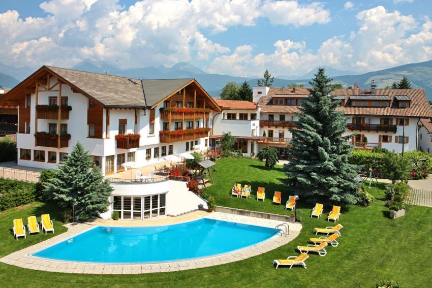 Hotel Langhof Natz-Schabs Exterior foto